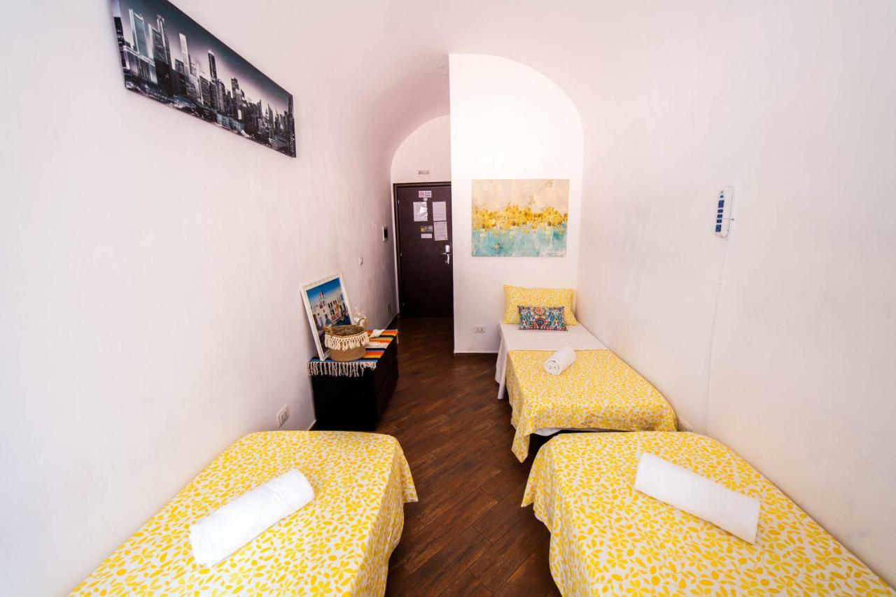 Affittacamere Romangelo Termini 3*