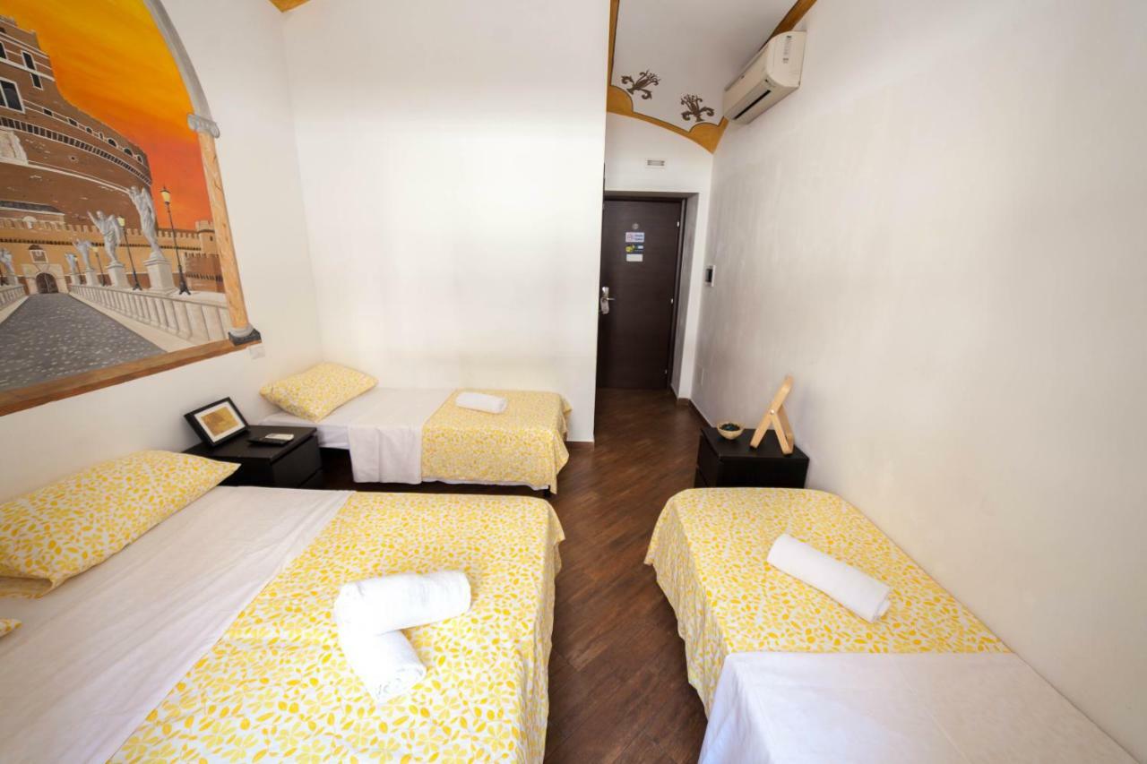 Affittacamere Romangelo Termini 3*