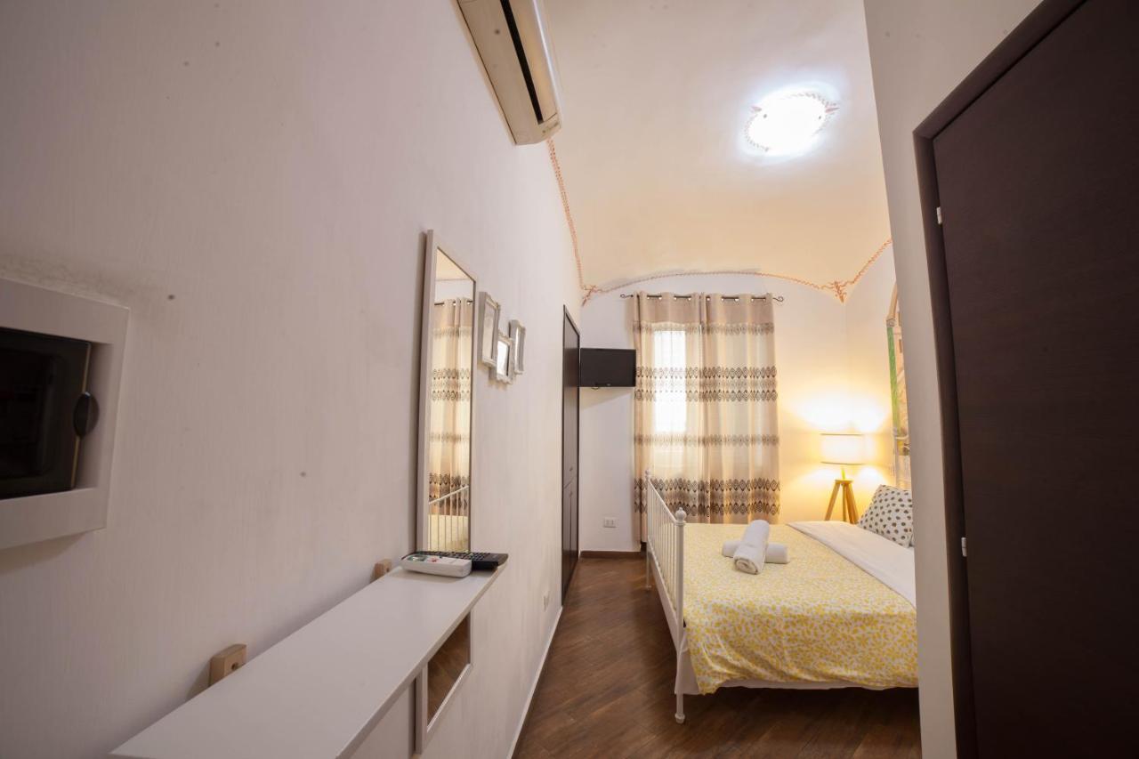 Romangelo Termini Pensión 3*